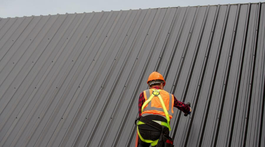 Professional metal roof installation services in Bessemer, MI